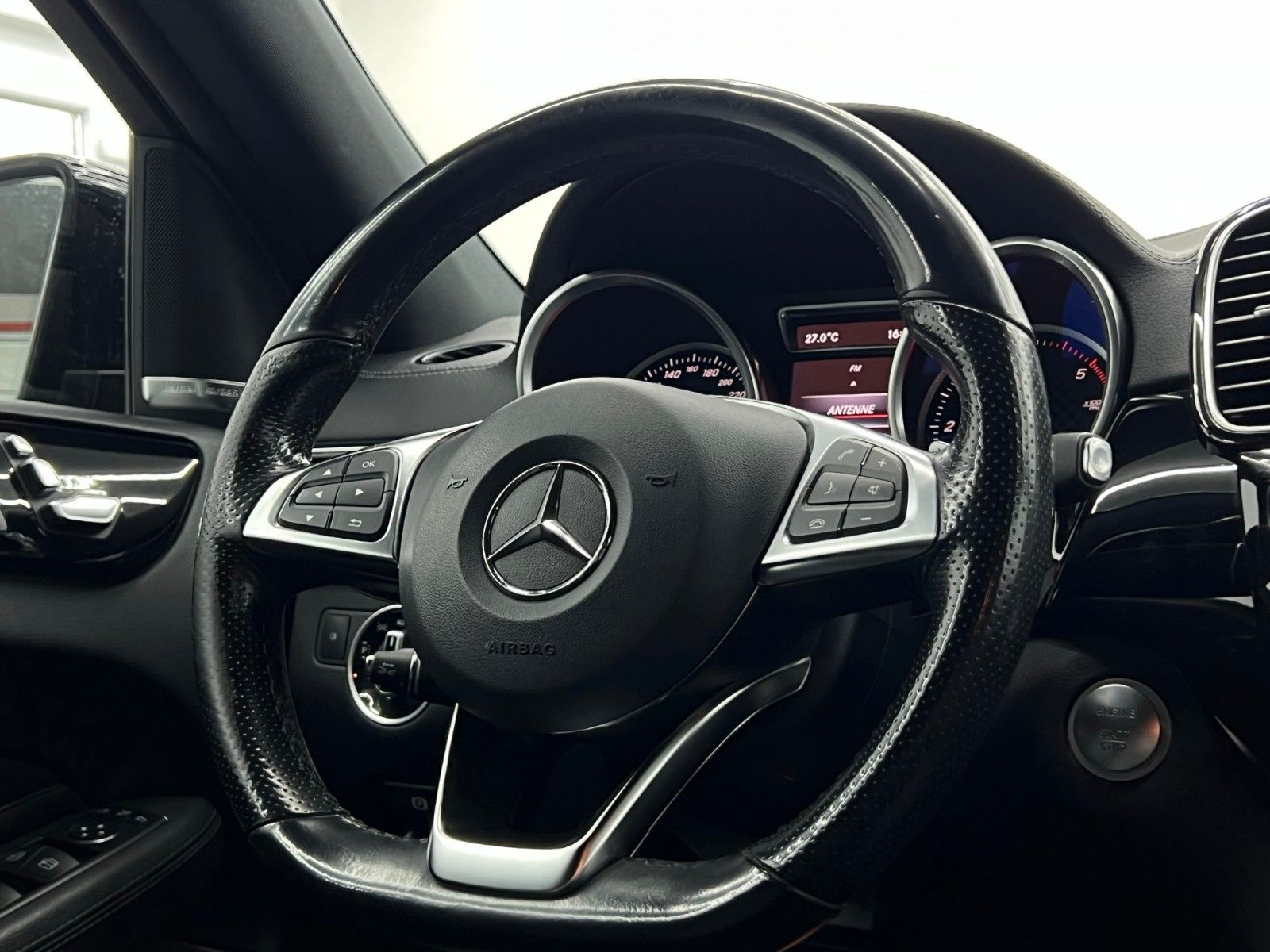 Fahrzeugabbildung Mercedes-Benz GLE 350 d Coupe 4Matic AMG-LINE/ASSIST PLUS/AHK