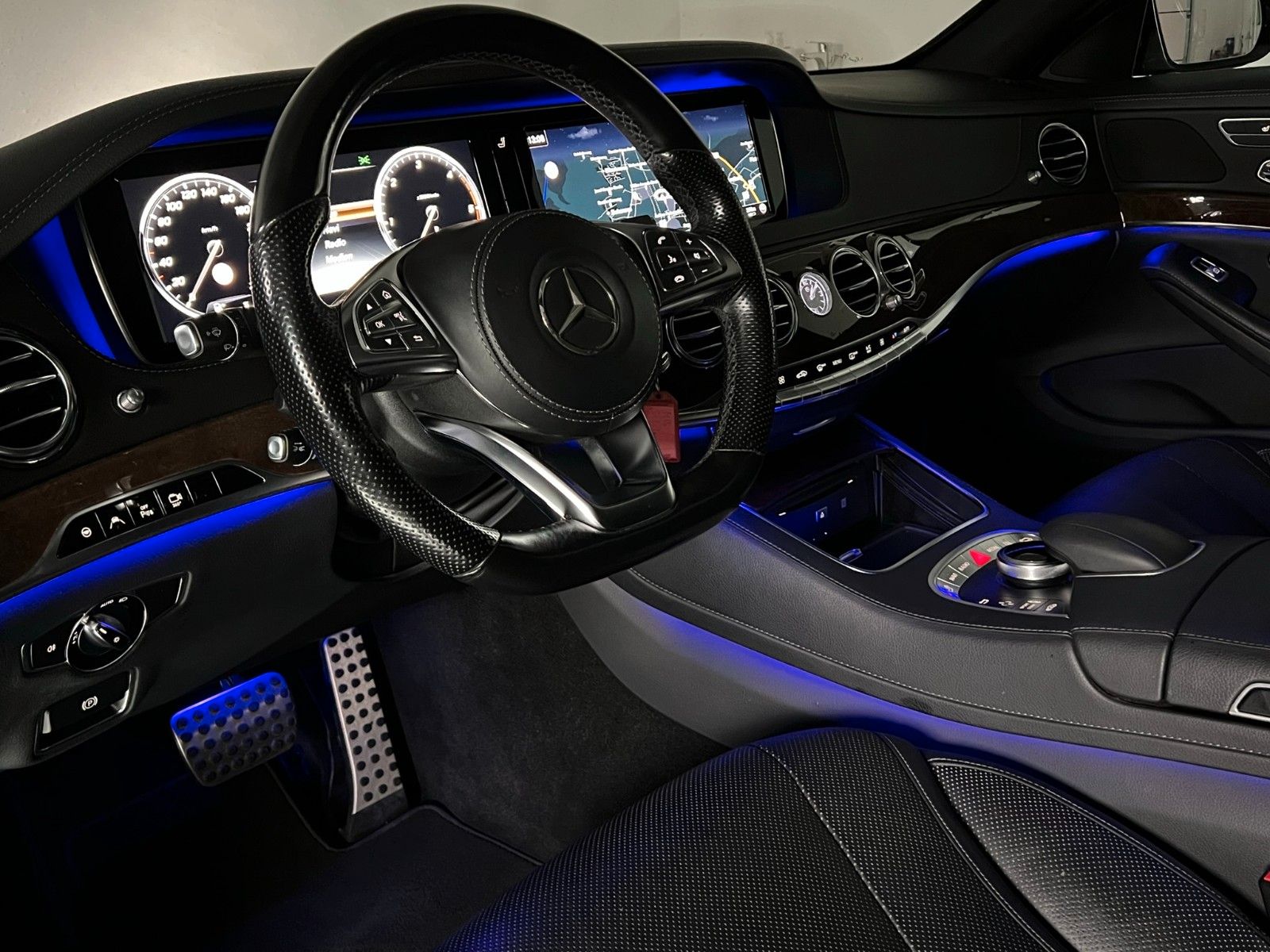 Fahrzeugabbildung Mercedes-Benz S 350 Lim. AMG-LINE/DISTRONIC/LED/PANO/360*/AMBI