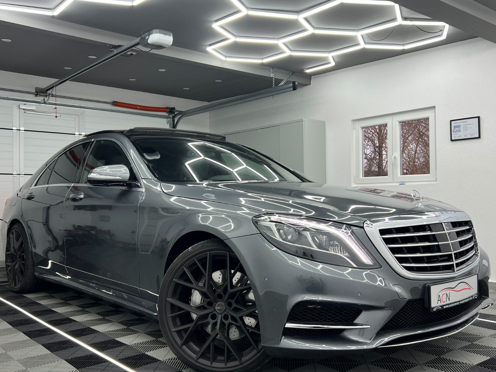 Fahrzeugabbildung Mercedes-Benz S 350 Lim. AMG-LINE/DISTRONIC/LED/PANO/360*/AMBI