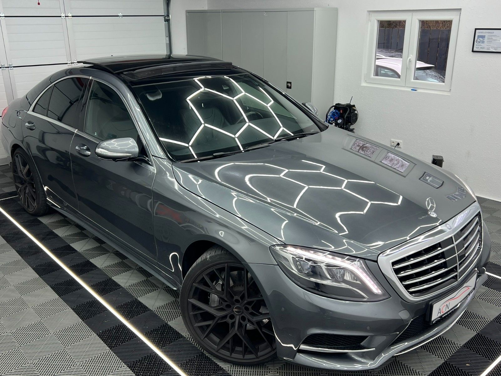 Fahrzeugabbildung Mercedes-Benz S 350 Lim. AMG-LINE/DISTRONIC/LED/PANO/360*/AMBI