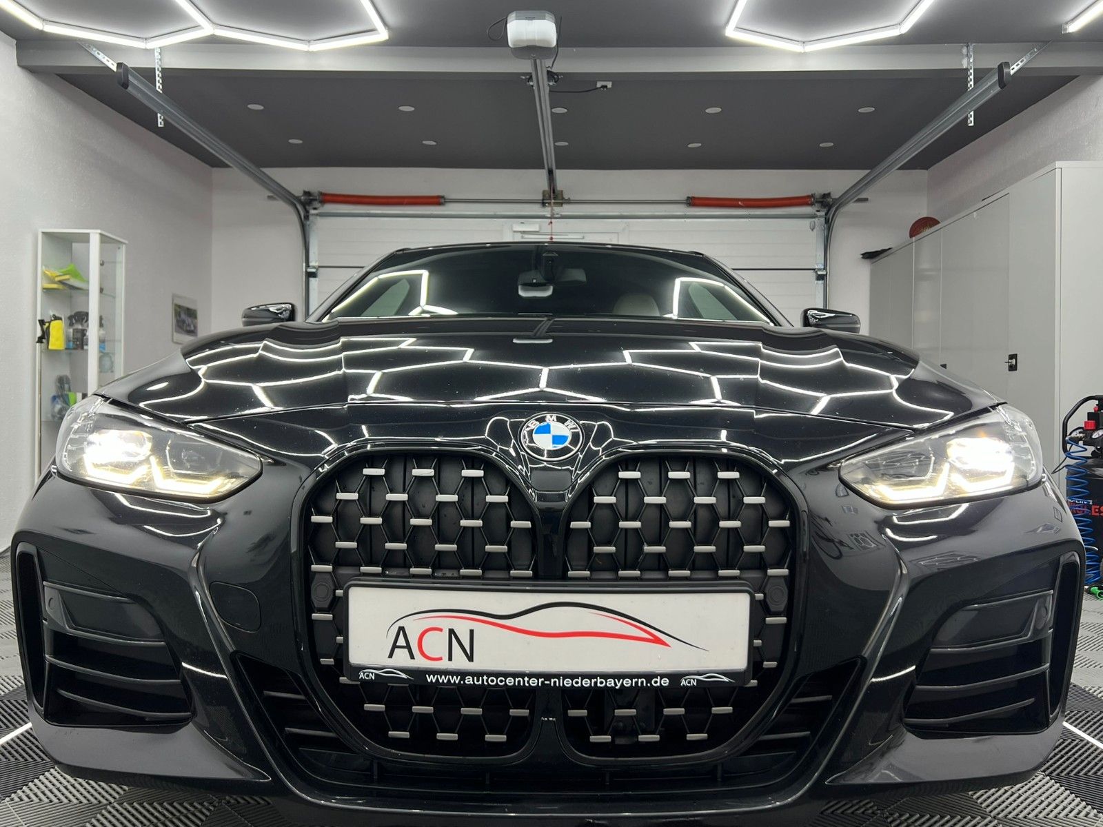 Fahrzeugabbildung BMW M440 i xDrive/LED/DAB/KAM/MEMORY/BICOLOR 19 ZOLL