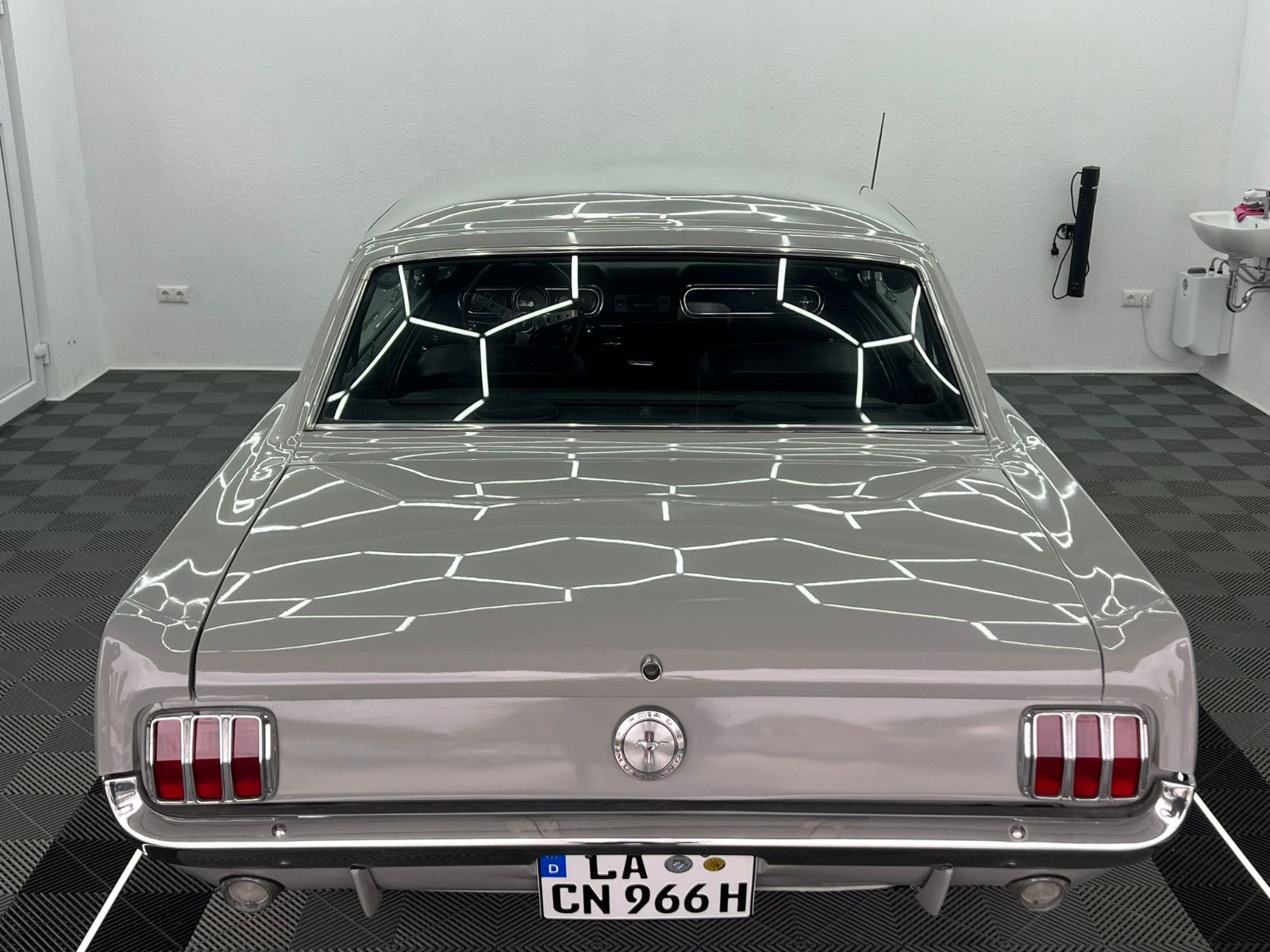 Fahrzeugabbildung Ford Mustang V6/RESTAURIERT/H-ZULASSUNG/ORIGINAL