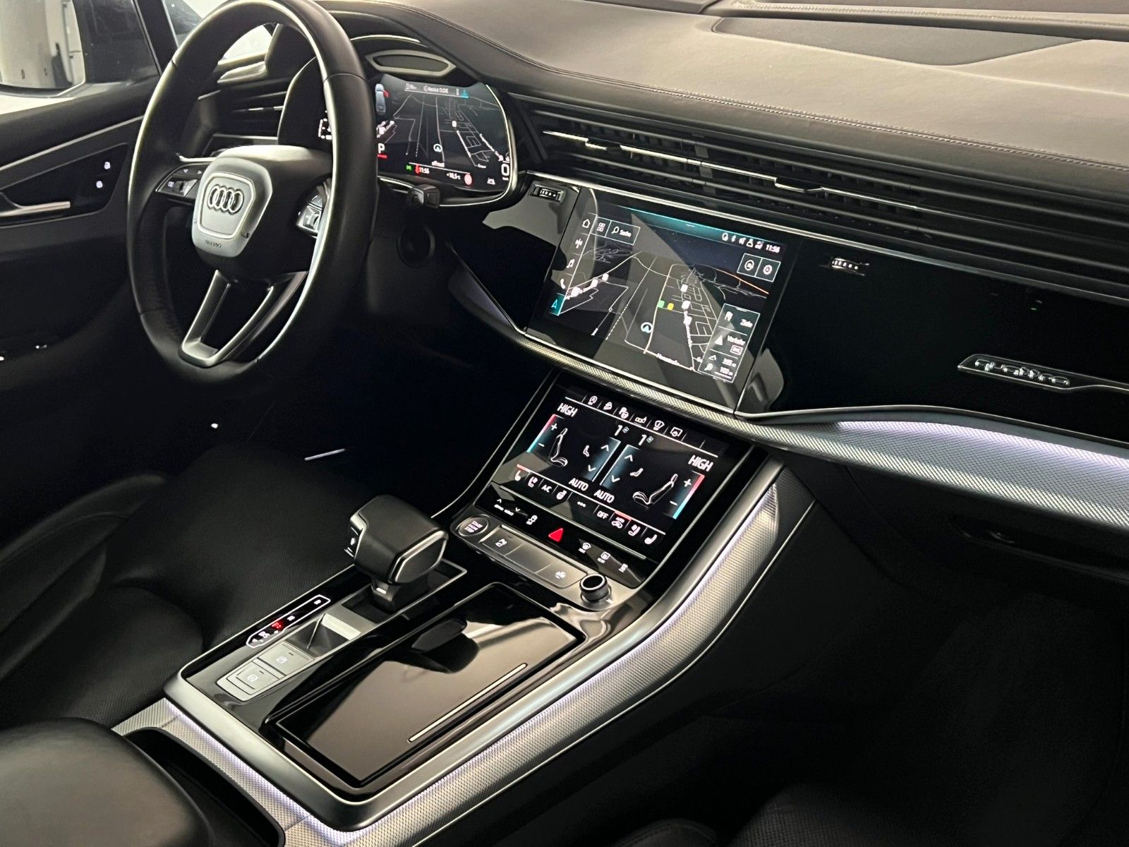 Fahrzeugabbildung Audi Q7 50 TDI Quattro S LINE/7-SITZER/ACC/MASSAGE