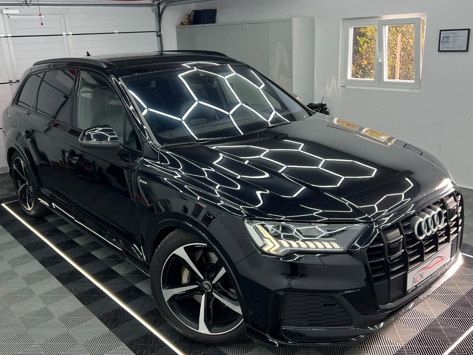Fahrzeugabbildung Audi Q7 50 TDI Quattro S LINE/7-SITZER/ACC/MASSAGE