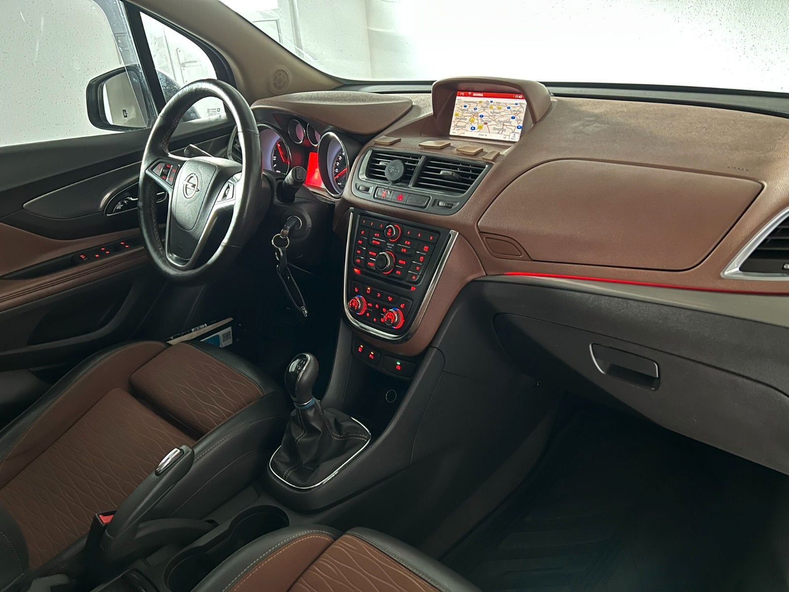 Fahrzeugabbildung Opel Mokka Innovation ecoFlex/AHK/Bi-XENON/61t km