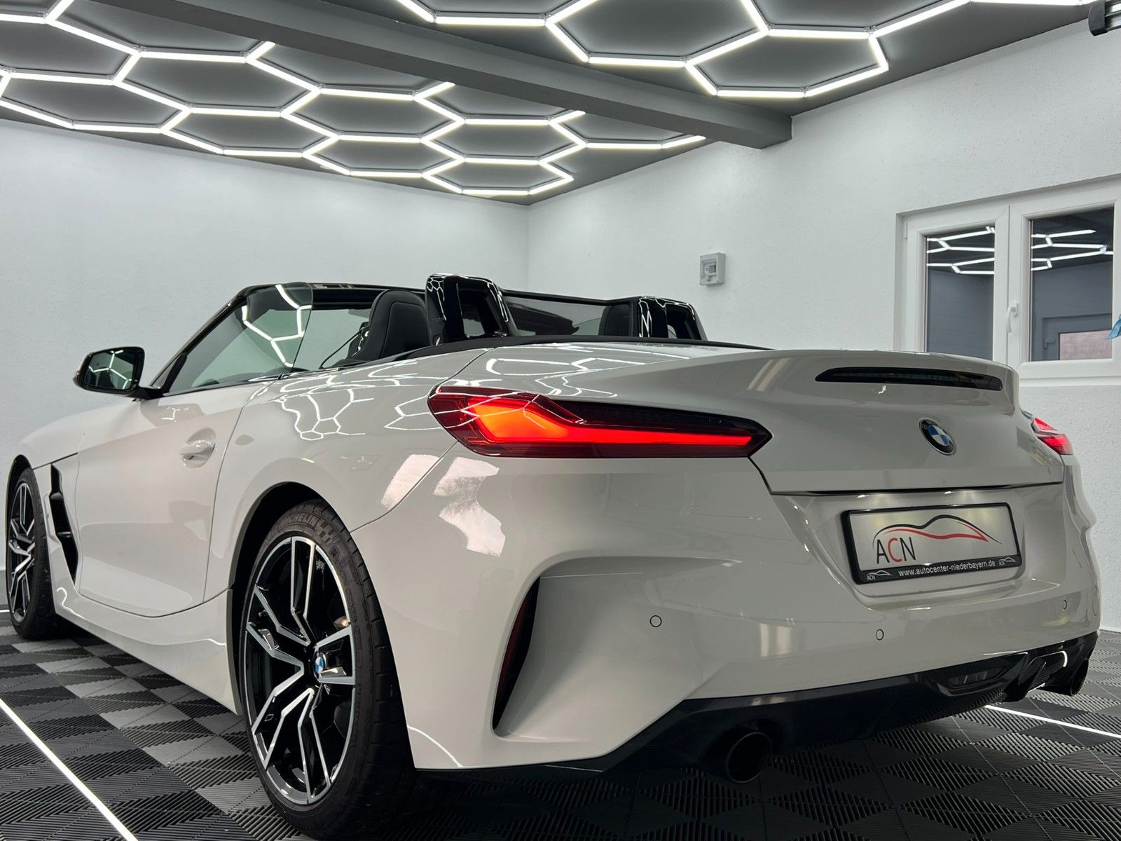 Fahrzeugabbildung BMW Z4 Roadster sDrive 30 i M SPORT/LED/VRTL/DAB