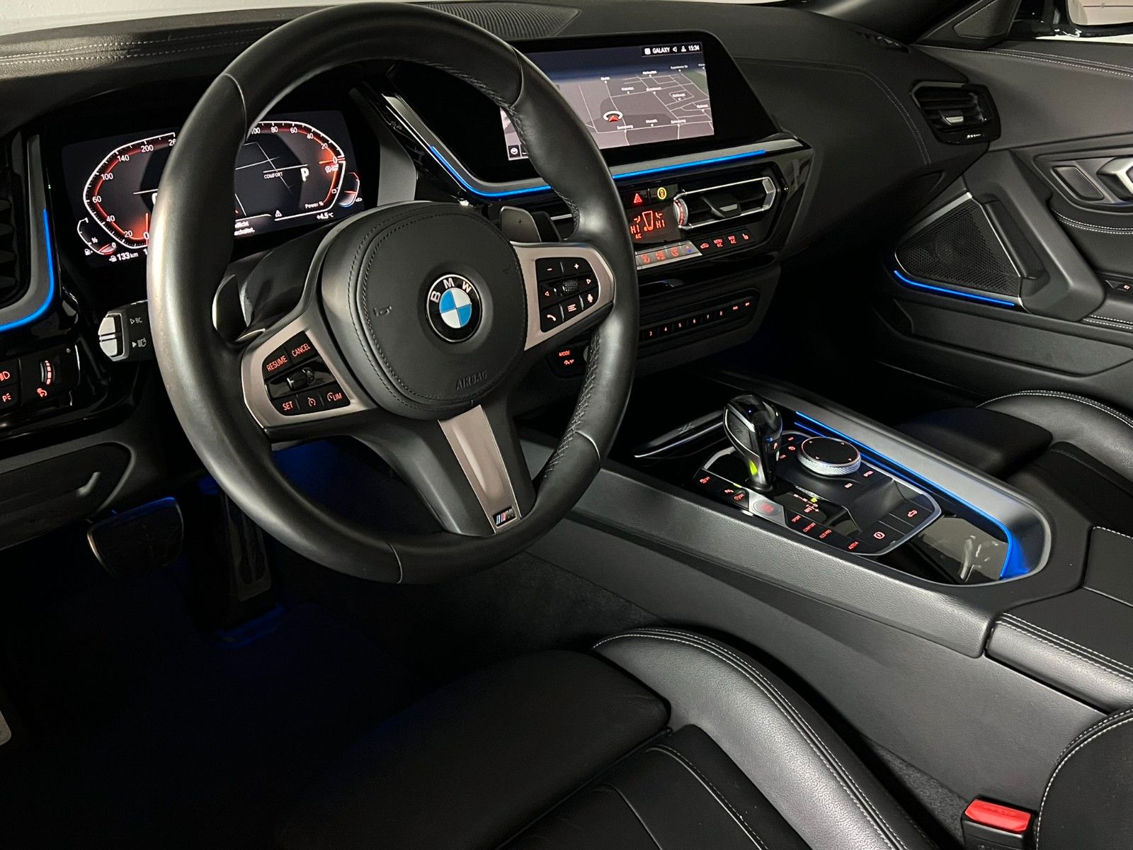 Fahrzeugabbildung BMW Z4 Roadster sDrive 30 i M SPORT/LED/VRTL/DAB