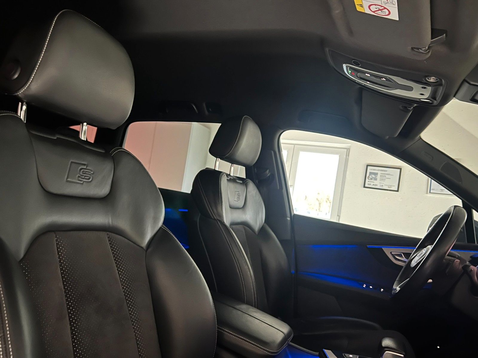 Fahrzeugabbildung Audi Q7 3.0 TDI Quattro S-LINE/21ZOLL/MATRIX/AHK/AMBI