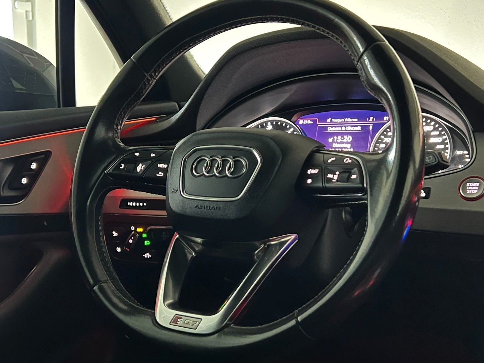 Fahrzeugabbildung Audi SQ7 4.0 TDI Quattro/MATRIX/HuD/ACC/AHK/AMBI+