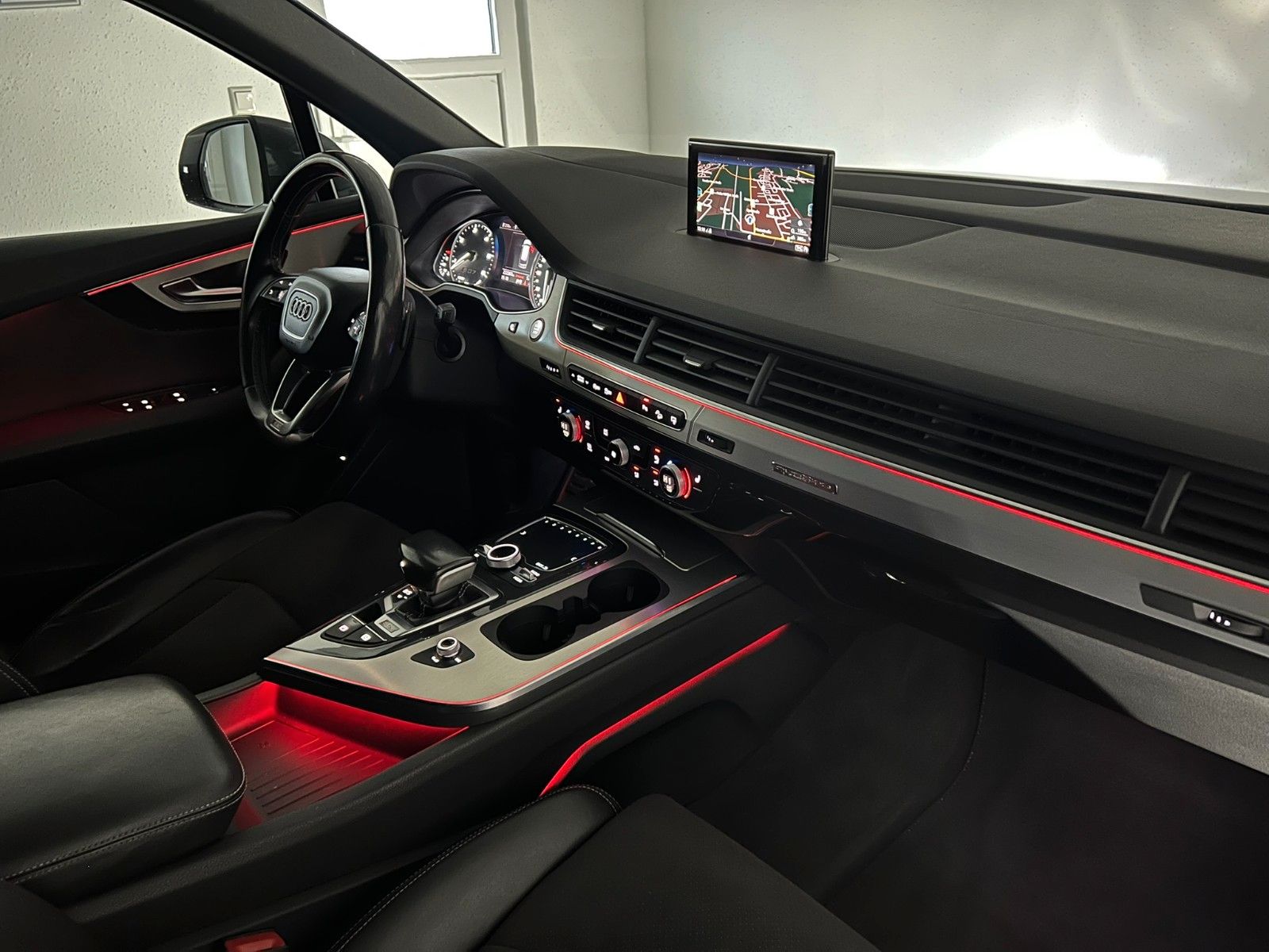 Fahrzeugabbildung Audi SQ7 4.0 TDI Quattro/MATRIX/HuD/ACC/AHK/AMBI+