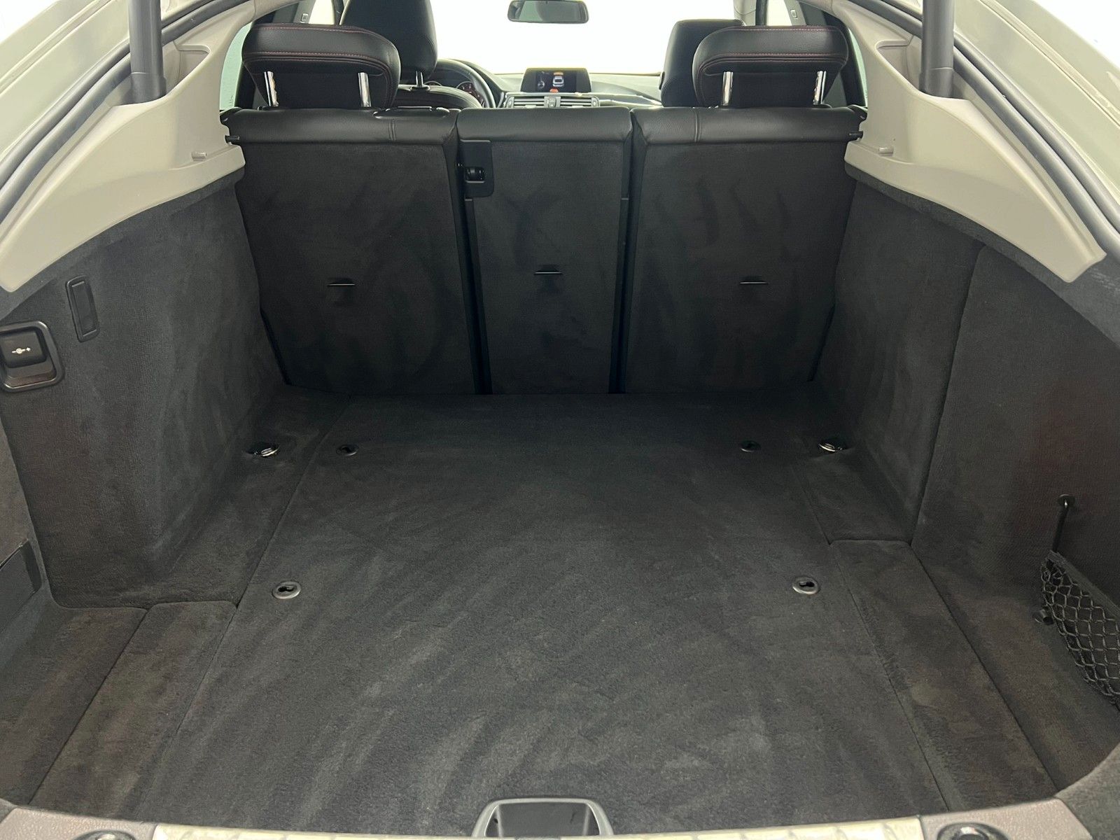 Fahrzeugabbildung BMW 420d Gran Coupé SPORT LINE/NAVI/Hi-Fi/Bi-XENON