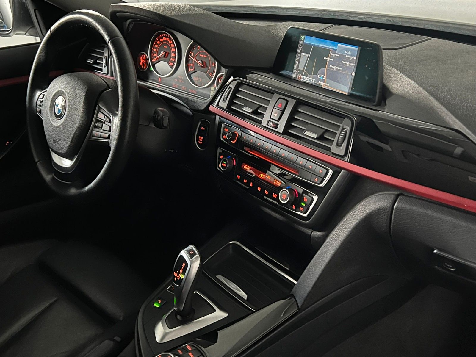 Fahrzeugabbildung BMW 420d Gran Coupé SPORT LINE/NAVI/Hi-Fi/Bi-XENON