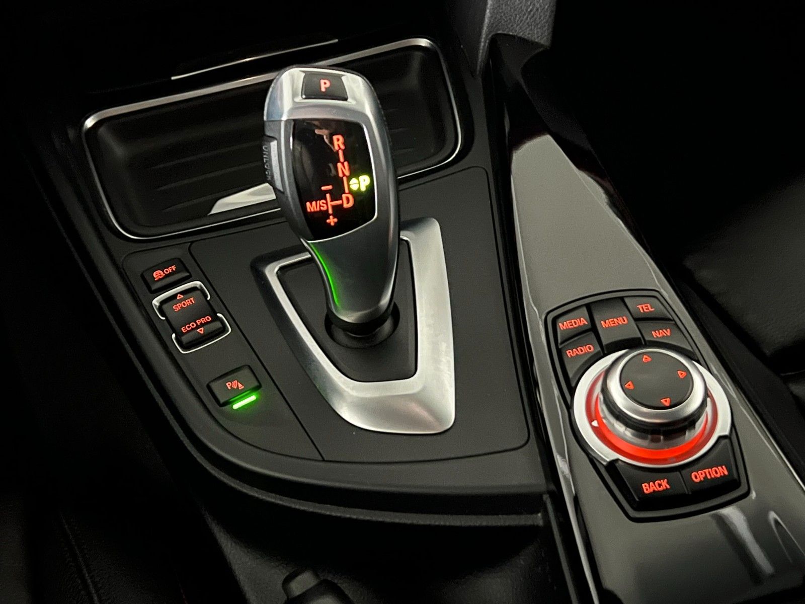 Fahrzeugabbildung BMW 420d Gran Coupé SPORT LINE/NAVI/Hi-Fi/Bi-XENON