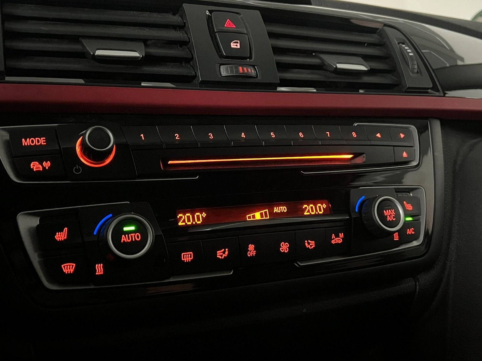 Fahrzeugabbildung BMW 420d Gran Coupé SPORT LINE/NAVI/Hi-Fi/Bi-XENON