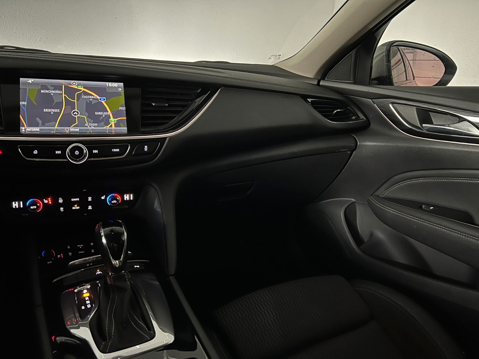 Fahrzeugabbildung Opel Insignia B Sports Tourer Innovation/ACC/LED/CAM