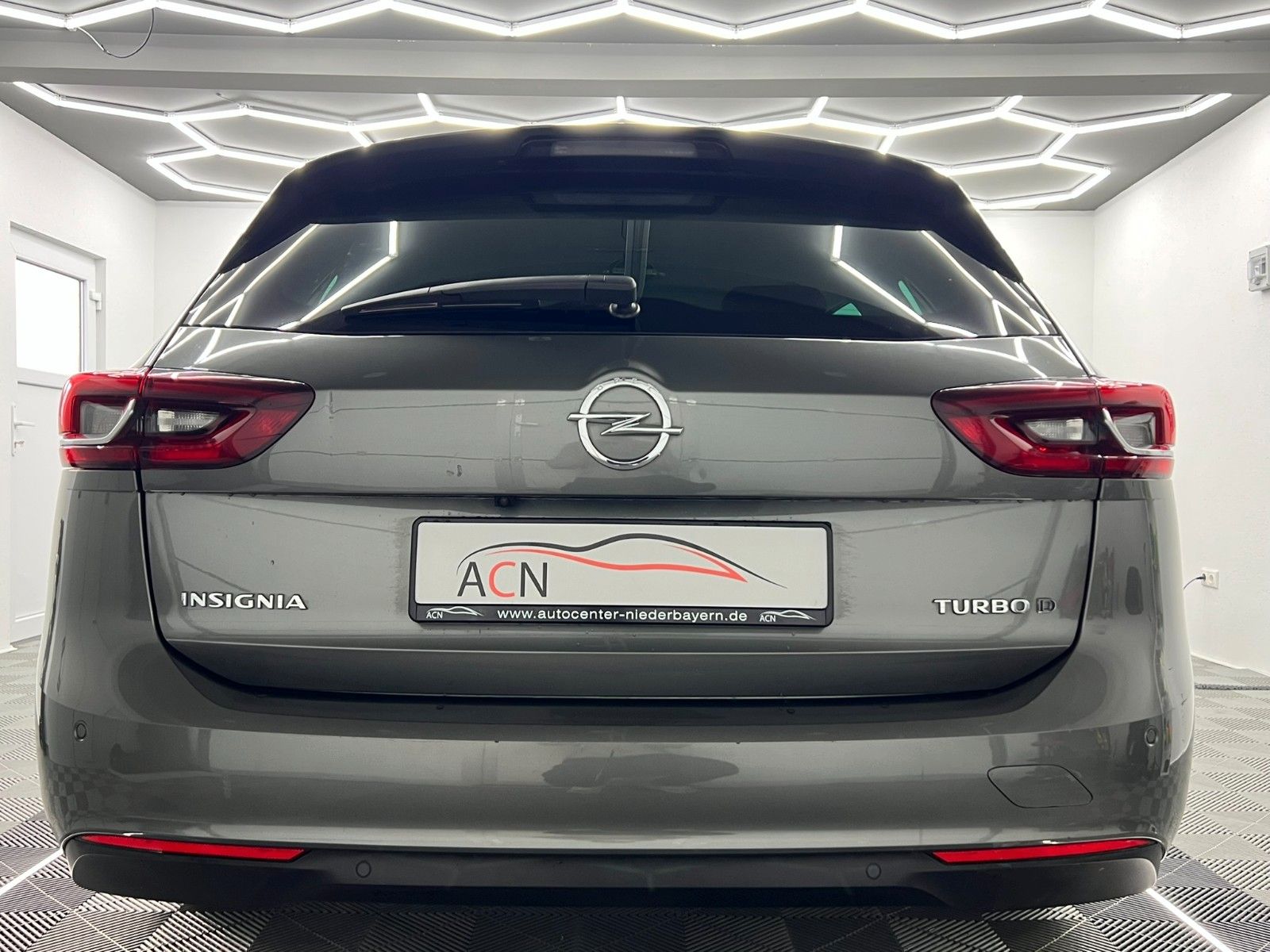 Fahrzeugabbildung Opel Insignia B Sports Tourer Innovation/ACC/LED/CAM