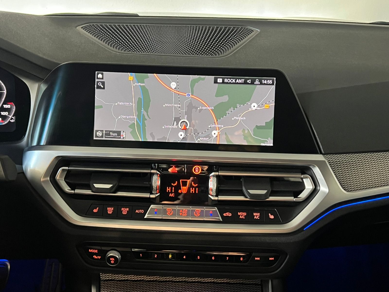 Fahrzeugabbildung BMW 330 i M SPORT/LED/VRTL COCKPIT/DAB/ACC/AMBI+