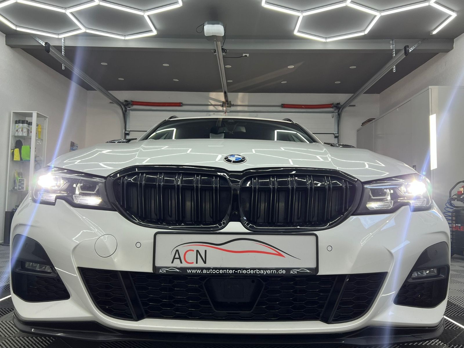 Fahrzeugabbildung BMW 330 i M SPORT/LED/VRTL COCKPIT/DAB/ACC/AMBI+