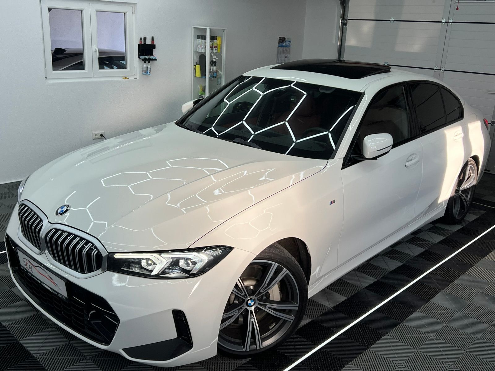 Fahrzeugabbildung BMW 330 i M Sport Lim./FACELIFT/CURVED DISPLAY/DE FZ