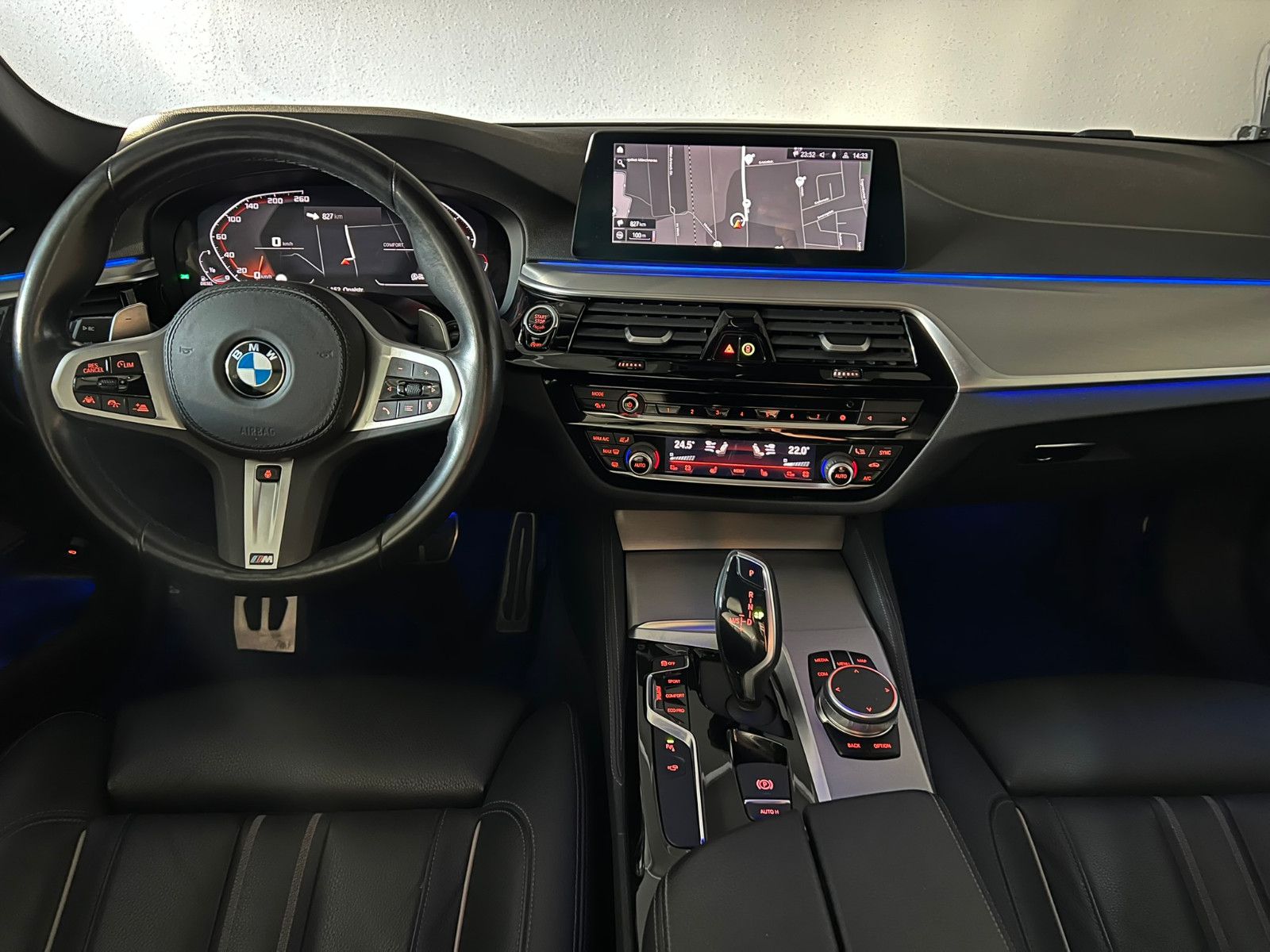 Fahrzeugabbildung BMW M550 d xDrive/LASER/ACC/DAB/H&K/DRIV. ASS. PLUS