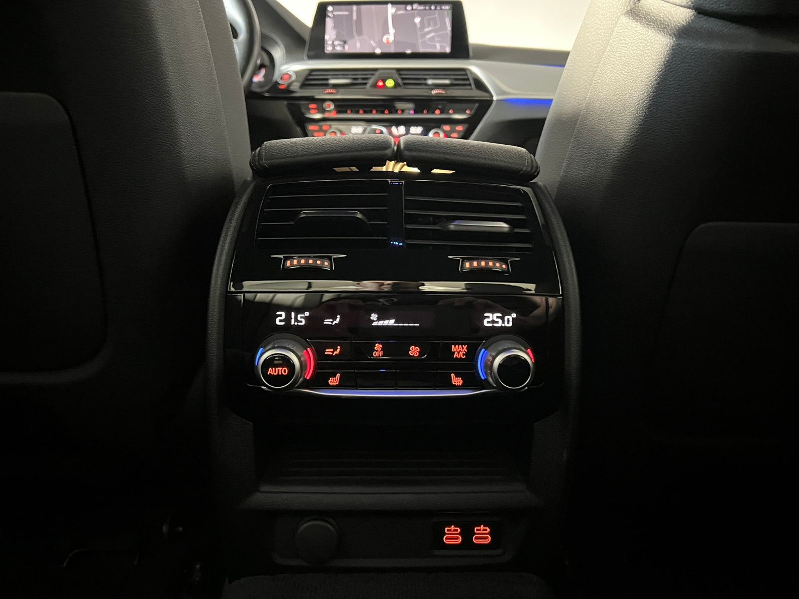 Fahrzeugabbildung BMW M550 d xDrive/LASER/ACC/DAB/H&K/DRIV. ASS. PLUS