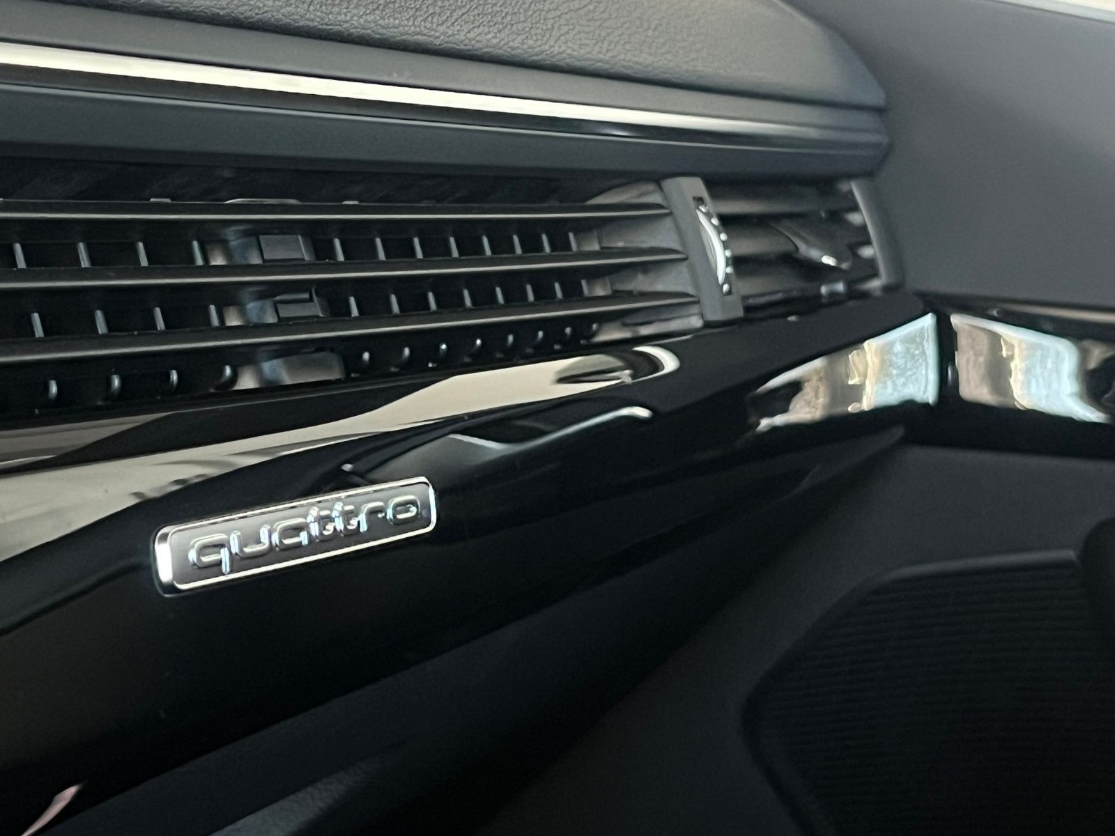 Fahrzeugabbildung Audi A5 Sportback 50 TDI Quattro S LINE/B&O/MATRIX