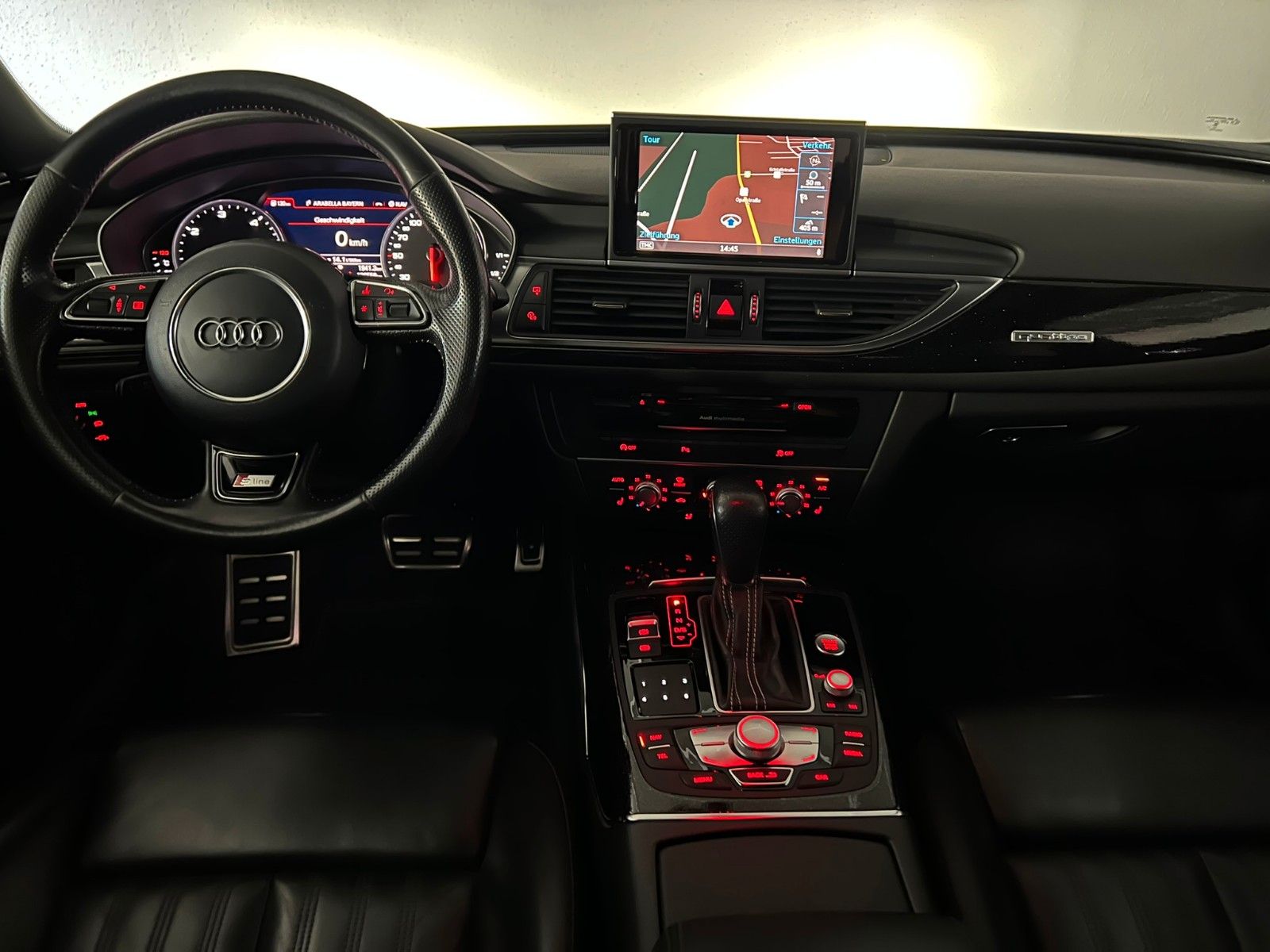 Fahrzeugabbildung Audi A6 Avant 3.0 TDI Quattro S-LINE Competition +