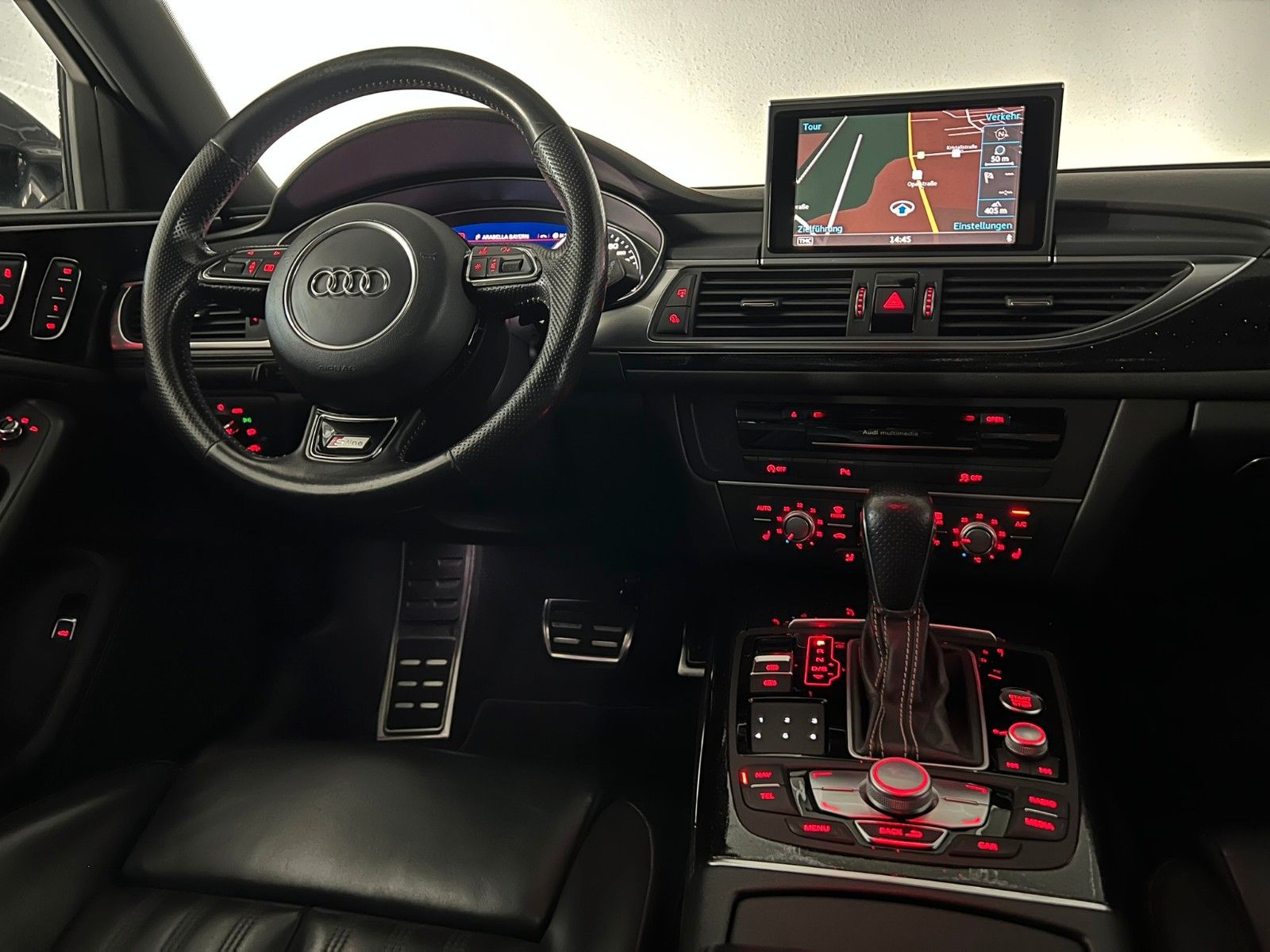 Fahrzeugabbildung Audi A6 Avant 3.0 TDI Quattro S-LINE Competition +
