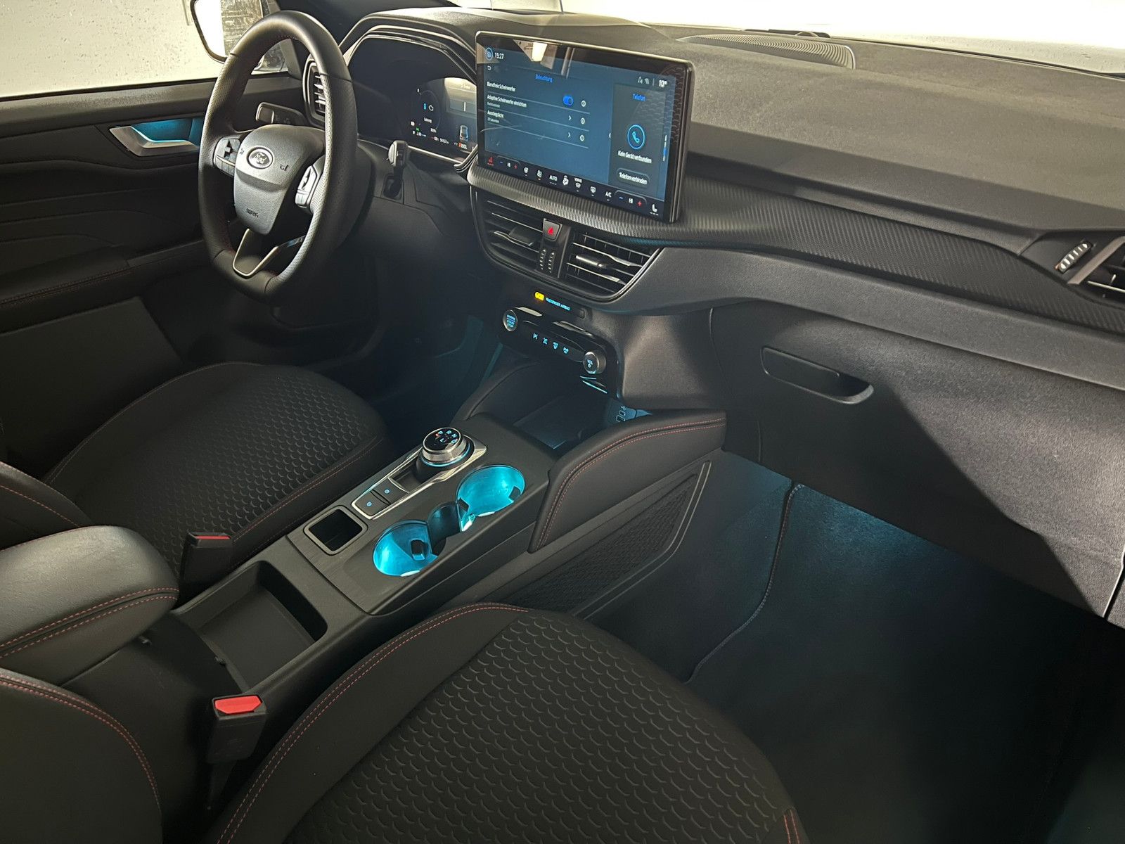 Fahrzeugabbildung Ford Kuga PlugIn Hybrid ST-LINE/MATRIX-LED/HuD/1.HAND