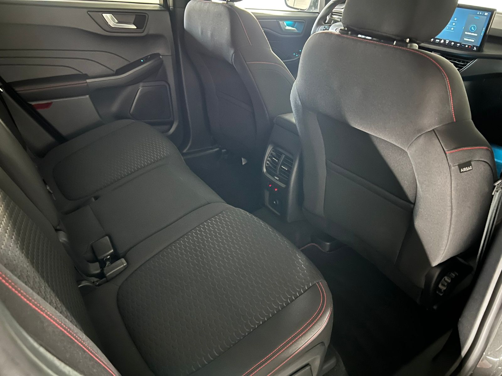 Fahrzeugabbildung Ford Kuga PlugIn Hybrid ST-LINE/MATRIX-LED/HuD/1.HAND